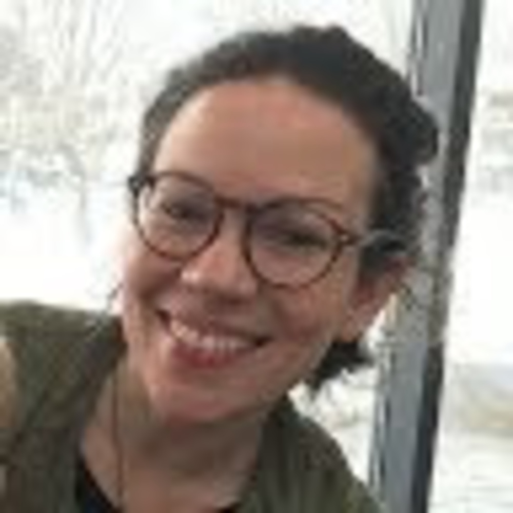 Meet your Posher, Emily